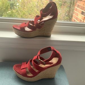 UGG platform sandel red